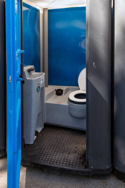 Best Construction site porta potty rental  in Germantown, IL